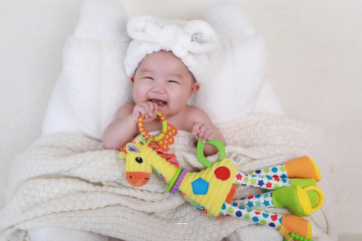 邓州怎么判断宝宝是否斜颈